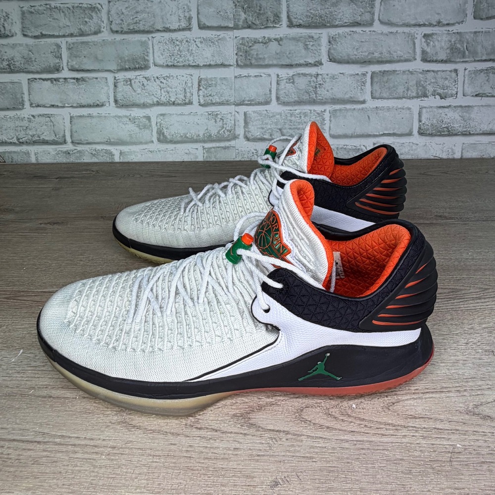 Jordan Air Jordan 32 Low Gatorade  Size 14